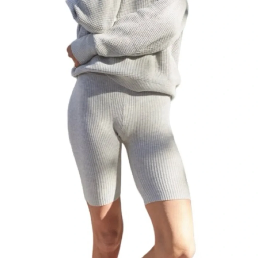 LUNYA Cotton Silk Ribbed Bike Womens Shorts Size Small Color Meditative Grey NEW